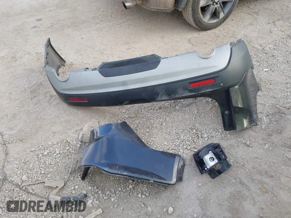 ✅ 2017 GMC Acadia SLT • VIN: 1GKKNNLS5HZ180821 • Lot: 43271302. Wystawiony na IAAI z przebiegiem 131 964 mil. Bezpłatny archiwum sprzedaży aukcyjnych z USA i szczegółowy raport historii pojazdu na DreamBid. Zdjęcie 12.