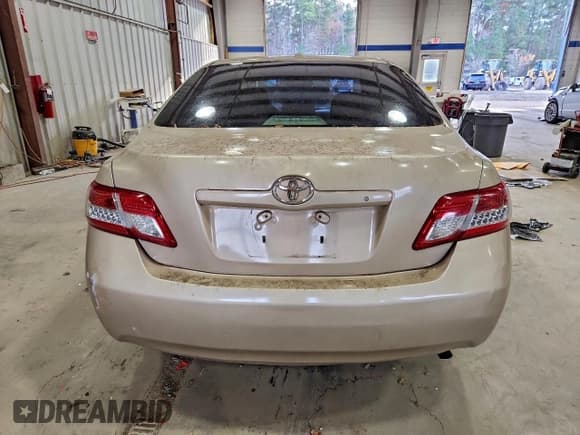 ✅ 2011 Toyota Camry LE • VIN: 4T1BF3EK3BU766508 • Лот: 94554805. Опубликован ранее на Copart с пробегом 269 056 миль. Бесплатный доступ к архиву аукционных продаж из США и подробный отчёт об истории автомобиля на DreamBid. Изображение 6.