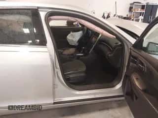 2015 Chevrolet Malibu LT z VIN 1G11C5SL0FF308784, wystawiony jako IAAI lot #42242688 z przebiegiem 120 956 mil mil oraz . Historia ofert i sprzedaży dostępna na DreamBid. Obrazek 5.