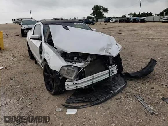 ✅ 2014 Ford Mustang GT • VIN: 1ZVBP8CF5E5332381 • Lot: 55021215. Listed on Copart with 140,692 mi. Free auction sales archive from the USA and detailed vehicle history report at DreamBid. Image 13.