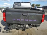 ✅ 2025 Toyota Tacoma SR5 • VIN: 3TMKB5FN4SM038897 • Лот: 91592765. Опубликован ранее на Copart с пробегом 8 315 миль. Бесплатный доступ к архиву аукционных продаж из США и подробный отчёт об истории автомобиля на DreamBid. Изображение 6.