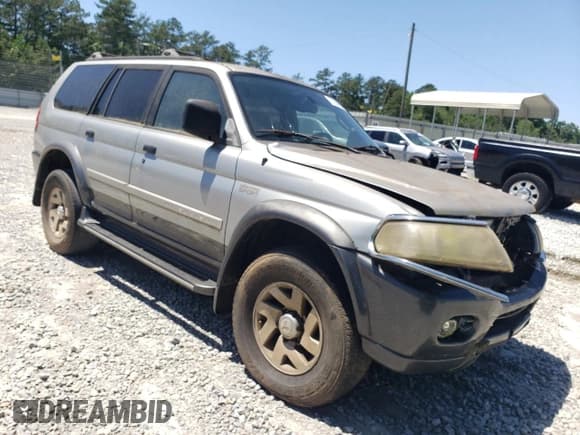 ✅ 2000 Mitsubishi Montero Sport LS • VIN: JA4LS31H3YP054032 • Lot: 57260655. Listed on Copart with Not provided. Free auction sales archive from the USA and detailed vehicle history report at DreamBid. Image 4.