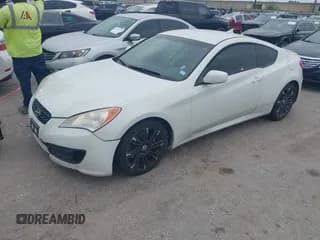 ✅ 2010 Hyundai Genesis Coupe • VIN: KMHHT6KD8AU040510 • Lot: 42316797. Wystawiony na IAAI z przebiegiem 194 975 mil. Bezpłatny archiwum sprzedaży aukcyjnych z USA i szczegółowy raport historii pojazdu na DreamBid. Zdjęcie 2.