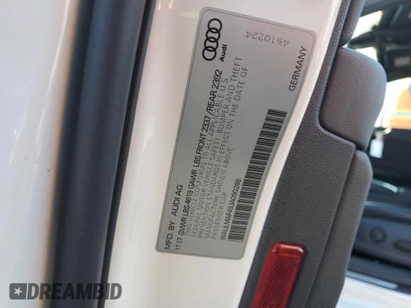 ✅ 2018 Audi A4 Premium Plus • VIN: WAULMAF49JA090288 • Lot: 90042125. Wystawiony na Copart z przebiegiem 69 732 mil. Bezpłatny archiwum sprzedaży aukcyjnych z USA i szczegółowy raport historii pojazdu na DreamBid. Zdjęcie 12.