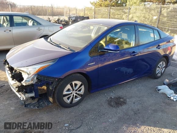 ✅ 2018 Toyota Prius Two • VIN: JTDKBRFU6J3585359 • Lot: 43707330. Listed on IAAI with 43,837 mi. Free auction sales archive from the USA and detailed vehicle history report at DreamBid. Image 17.