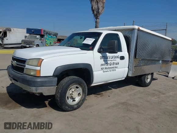 ✅ 2007 Chevrolet Silverado 2500HD • VIN: 1GBHK24U87E156598 • Лот: 40011047. Опубликован ранее на IAAI с пробегом 329 806 миль. Бесплатный доступ к архиву аукционных продаж из США и подробный отчёт об истории автомобиля на DreamBid. Изображение 18.