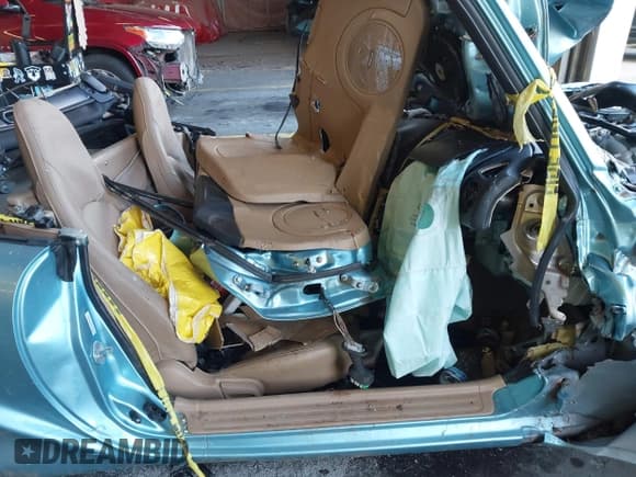 ✅ 2002 Mazda MX-5 Miata Cloth • VIN: JM1NB353420231667 • Lot: 43571555. Listed on IAAI with Not provided. Free auction sales archive from the USA and detailed vehicle history report at DreamBid. Image 5.