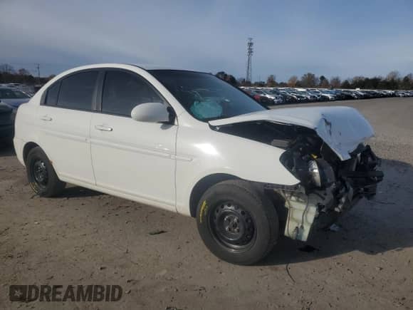 2009 Hyundai Accent Auto GLS z VIN KMHCN46C19U363058, wystawiony jako Copart lot #82562354 z przebiegiem 234 309 mil mil oraz Szkoda całkowita • Salvage title. Historia ofert i sprzedaży dostępna na DreamBid. Obrazek 4.