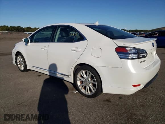 ✅ 2010 Lexus HS 250h Premium • VIN: JTHBB1BA5A2006752 • Lot: 85190035. Wystawiony na Copart z przebiegiem 237 033 mil. Bezpłatny archiwum sprzedaży aukcyjnych z USA i szczegółowy raport historii pojazdu na DreamBid. Zdjęcie 2.