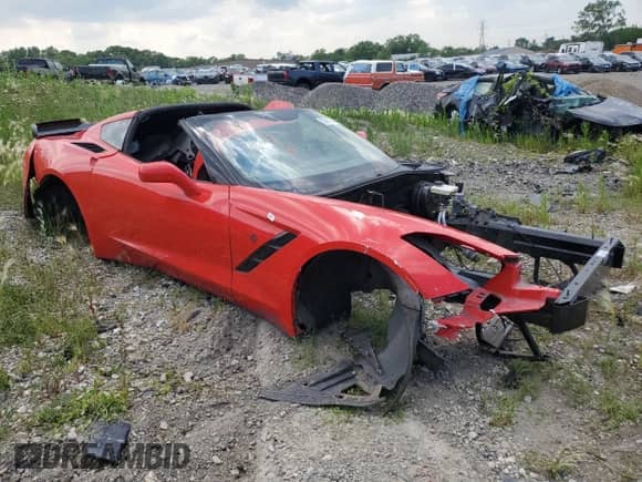 2016 Chevrolet Corvette 1LT с VIN 1G1YB2D74G5109129, выставлен на аукционе Copart как лот 59840144 с пробегом Не указан миль и На запчасти • Non repairable. История ставок и продаж доступна на DreamBid. Изображение 4.