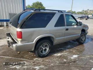 ✅ 2002 Chevrolet Blazer LS • VIN: 1GNCS18W52K214535 • Lot: 55815465. Wystawiony na Copart z przebiegiem 160 614 mil. Bezpłatny archiwum sprzedaży aukcyjnych z USA i szczegółowy raport historii pojazdu na DreamBid. Zdjęcie 3.