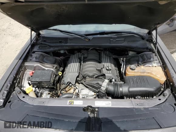 ✅ 2015 Dodge Challenger R/T Scat Pack • VIN: 2C3CDZFJXFH710022 • Lot: 80163275. Wystawiony na Copart z przebiegiem 76 772 mil. Bezpłatny archiwum sprzedaży aukcyjnych z USA i szczegółowy raport historii pojazdu na DreamBid. Zdjęcie 11.