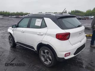 ✅ 2024 Hyundai Venue SEL • VIN: KMHRC8A33RU327628 • Lot: 42300323. Listed on IAAI with 16,054 mi. Free auction sales archive from the USA and detailed vehicle history report at DreamBid. Image 3.