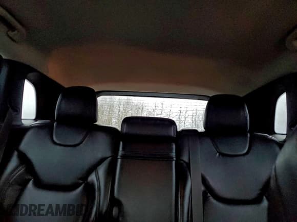 ✅ 2014 Jeep Cherokee Latitude • VIN: 1C4PJMCB5EW208329 • Lot: 95978125. Wystawiony na Copart z przebiegiem 143 174 mil. Bezpłatny archiwum sprzedaży aukcyjnych z USA i szczegółowy raport historii pojazdu na DreamBid. Zdjęcie 10.