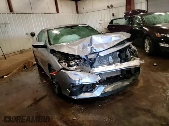 ✅ 2018 Honda Civic LX • VIN: 2HGFC4B50JH308494 • Lot: 83949695. Wystawiony na Copart z przebiegiem Nie podano. Bezpłatny archiwum sprzedaży aukcyjnych z USA i szczegółowy raport historii pojazdu na DreamBid. Zdjęcie 14.