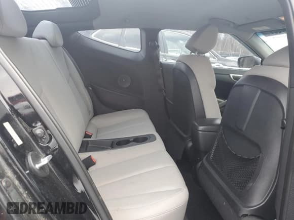 ✅ 2013 Hyundai Veloster w/Black Int • VIN: KMHTC6AD6DU087342 • Lot: 87000014. Listed on Copart with 121,700 mi. Free auction sales archive from the USA and detailed vehicle history report at DreamBid. Image 10.