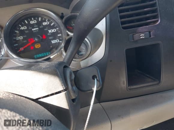 ✅ 2008 Chevrolet Silverado 1500 1LT • VIN: 3GCEC13JX8G136473 • Лот: 43477192. Опубликован ранее на IAAI с пробегом 300 011 миль. Бесплатный доступ к архиву аукционных продаж из США и подробный отчёт об истории автомобиля на DreamBid. Изображение 11.