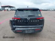 ✅ 2024 Nissan Pathfinder S • VIN: 5N1DR3AC7RC281707 • Lot: 42870153. Wystawiony na IAAI z przebiegiem 13 883 mil. Bezpłatny archiwum sprzedaży aukcyjnych z USA i szczegółowy raport historii pojazdu na DreamBid. Zdjęcie 16.