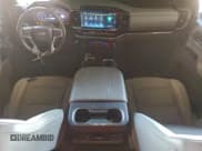 ✅ 2024 Chevrolet Silverado 1500 LT Trail Boss • VIN: 3GCUDFE81RG297408 • Lot: 95907155. Wystawiony na Copart z przebiegiem 43 927 mil. Bezpłatny archiwum sprzedaży aukcyjnych z USA i szczegółowy raport historii pojazdu na DreamBid. Zdjęcie 8.