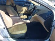 ✅ 2014 Hyundai Sonata SE • VIN: 5NPEC4AC3EH911107 • Lot: 43621086. Wystawiony na IAAI z przebiegiem 140 404 mil. Bezpłatny archiwum sprzedaży aukcyjnych z USA i szczegółowy raport historii pojazdu na DreamBid. Zdjęcie 5.