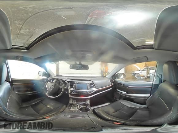 ✅ 2014 Toyota Highlander Limited • VIN: 5TDDCRFH9ES005616 • Лот: 61390585. Опубликован ранее на Copart с пробегом Не указан. Бесплатный доступ к архиву аукционных продаж из США и подробный отчёт об истории автомобиля на DreamBid. Изображение 15.