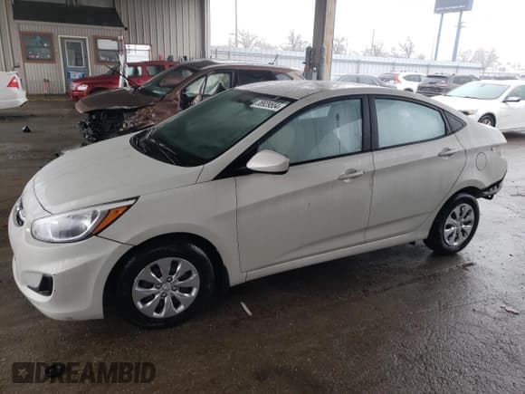 ✅ 2015 Hyundai Accent GLS • VIN: KMHCT4AE8FU934555 • Лот: 38929554. Опубликован ранее на Copart с пробегом 68 236 миль. Бесплатный доступ к архиву аукционных продаж из США и подробный отчёт об истории автомобиля на DreamBid. Изображение 1.