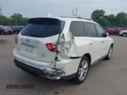 ✅ 2019 Nissan Pathfinder SV • VIN: 5N1DR2MM9KC587022 • Lot: 42436626. Listed on IAAI with 94,467 mi. Free auction sales archive from the USA and detailed vehicle history report at DreamBid. Image 17.