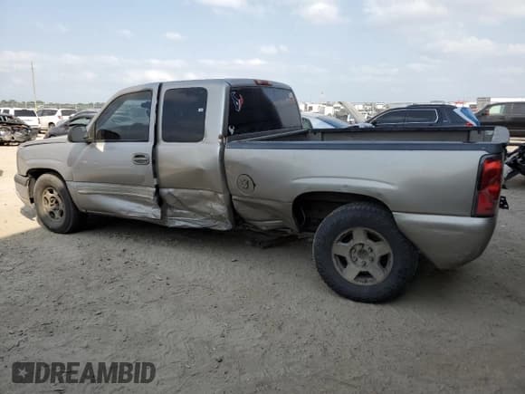 ✅ 2000 Chevrolet Silverado 1500 LS • VIN: 1GCEC19V3YZ144389 • Лот: 56088224. Опубликован ранее на Copart с пробегом 266 339 миль. Бесплатный доступ к архиву аукционных продаж из США и подробный отчёт об истории автомобиля на DreamBid. Изображение 2.