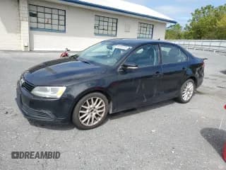 ✅ 2011 Volkswagen Jetta SE • VIN: 3VWBZ7AJ6BM376665 • Лот: 80005735. Опубликован ранее на Copart с пробегом 264 774 миль. Бесплатный доступ к архиву аукционных продаж из США и подробный отчёт об истории автомобиля на DreamBid. Изображение 1.