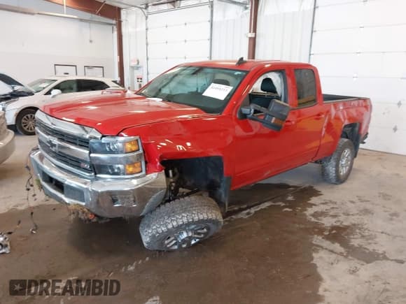 ✅ 2015 Chevrolet Silverado 2500HD LT • VIN: 1GC2KVEG5FZ501928 • Lot: 42460213. Wystawiony na IAAI z przebiegiem Nie podano. Bezpłatny archiwum sprzedaży aukcyjnych z USA i szczegółowy raport historii pojazdu na DreamBid. Zdjęcie 17.