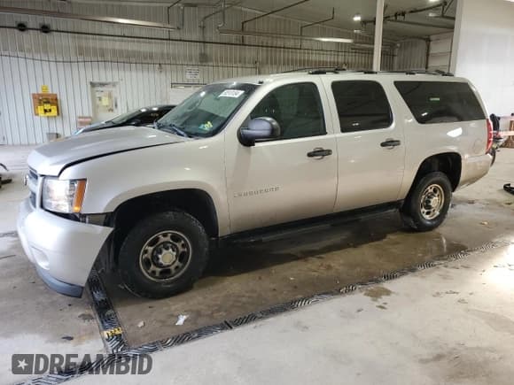 ✅ 2008 Chevrolet Suburban Commercial • VIN: 3GNGK26K28G309111 • Lot: 80510184. Wystawiony na Copart z przebiegiem 140 242 mil. Bezpłatny archiwum sprzedaży aukcyjnych z USA i szczegółowy raport historii pojazdu na DreamBid. Zdjęcie 1.