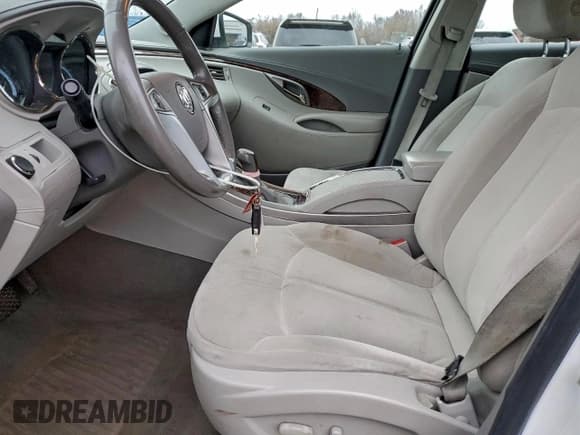 ✅ 2010 Buick LaCrosse CX • VIN: 1G4GB5EG5AF149784 • Lot: 94866165. Listed on Copart with 195,868 mi. Free auction sales archive from the USA and detailed vehicle history report at DreamBid. Image 7.