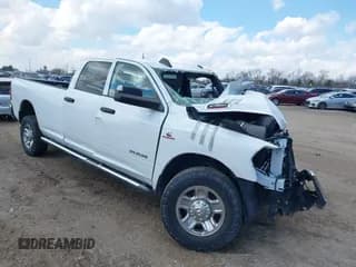✅ 2022 Ram 2500 Tradesman • VIN: 3C6UR5HL2NG313287 • Lot: 41885960. Listed on IAAI with Not provided. Free auction sales archive from the USA and detailed vehicle history report at DreamBid. Image 1.