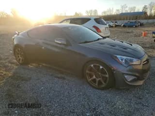 ✅ 2016 Hyundai Genesis Coupe Ultimate • VIN: KMHHU6KJ1GU135759 • Lot: 44010115. Wystawiony na Copart z przebiegiem 99 039 mil. Bezpłatny archiwum sprzedaży aukcyjnych z USA i szczegółowy raport historii pojazdu na DreamBid. Zdjęcie 4.
