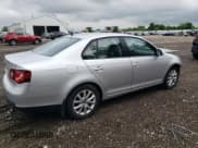 ✅ 2010 Volkswagen Jetta Limited Edition • VIN: 3VWAZ7AJ3AM094221 • Lot: 57469665. Listed on Copart with 135,265 mi. Free auction sales archive from the USA and detailed vehicle history report at DreamBid. Image 3.