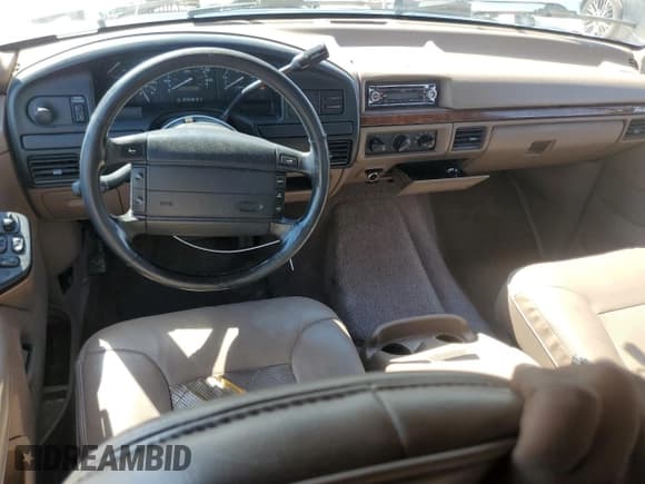 ✅ 1996 Ford Bronco XL • VIN: 1FMEU15N3TLB21558 • Lot: 45960715. Listed on Copart with 157,276 mi. Free auction sales archive from the USA and detailed vehicle history report at DreamBid. Image 8.