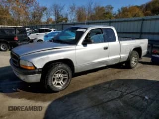 ✅ 2001 Dodge Dakota • VIN: 1B7GL22X21S252382 • Lot: 77377744. Wystawiony na Copart z przebiegiem 119 947 mil. Bezpłatny archiwum sprzedaży aukcyjnych z USA i szczegółowy raport historii pojazdu na DreamBid. Zdjęcie 1.