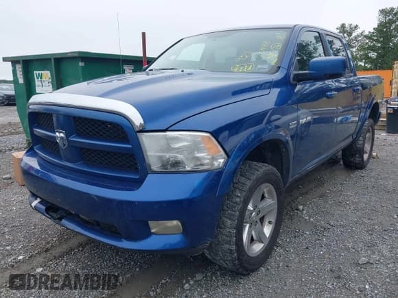 ✅ 2009 Dodge 1500 Laramie • VIN: 1D3HV13TX9S751888 • Lot: 42367204. Wystawiony na IAAI z przebiegiem 206 933 mil. Bezpłatny archiwum sprzedaży aukcyjnych z USA i szczegółowy raport historii pojazdu na DreamBid. Zdjęcie 2.