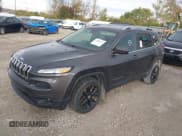 ✅ 2015 Jeep Cherokee Latitude • VIN: 1C4PJLCS9FW770679 • Lot: 43588711. Wystawiony na IAAI z przebiegiem 144 642 mil. Bezpłatny archiwum sprzedaży aukcyjnych z USA i szczegółowy raport historii pojazdu na DreamBid. Zdjęcie 18.