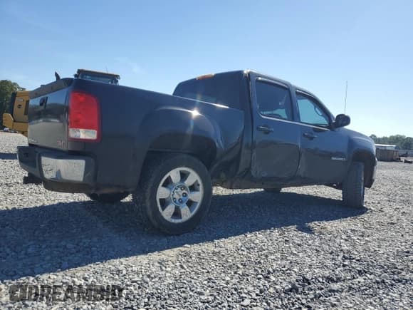 ✅ 2007 GMC Sierra 1500 SLT • VIN: 2GTEK13M171590910 • Lot: 82760445. Wystawiony na Copart z przebiegiem 273 754 mil. Bezpłatny archiwum sprzedaży aukcyjnych z USA i szczegółowy raport historii pojazdu na DreamBid. Zdjęcie 3.
