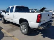✅ 2005 Chevrolet Silverado 2500HD Work Truck • VIN: 1GCHC29U85E135197 • Лот: 43638388. Опубликован ранее на IAAI с пробегом 326 283 миль. Бесплатный доступ к архиву аукционных продаж из США и подробный отчёт об истории автомобиля на DreamBid. Изображение 3.