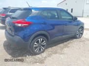 ✅ 2020 Nissan Kicks SV • VIN: 3N1CP5CV5LL576660 • Lot: 42764331. Wystawiony na IAAI z przebiegiem 44 003 mil. Bezpłatny archiwum sprzedaży aukcyjnych z USA i szczegółowy raport historii pojazdu na DreamBid. Zdjęcie 4.