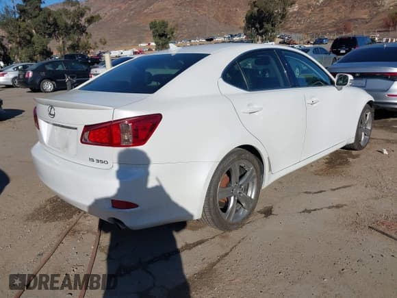 ✅ 2011 Lexus IS 350 • VIN: JTHBE5C27B5028354 • Lot: 43574834. Listed on IAAI with 162,398 mi. Free auction sales archive from the USA and detailed vehicle history report at DreamBid. Image 4.