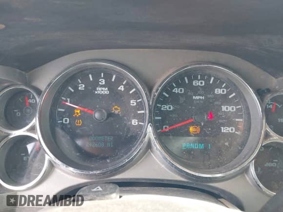 ✅ 2013 Chevrolet Silverado 2500HD Work Truck • VIN: 1GC2KVCG2DZ345864 • Lot: 42743214. Wystawiony na IAAI z przebiegiem 242 608 mil. Bezpłatny archiwum sprzedaży aukcyjnych z USA i szczegółowy raport historii pojazdu na DreamBid. Zdjęcie 7.