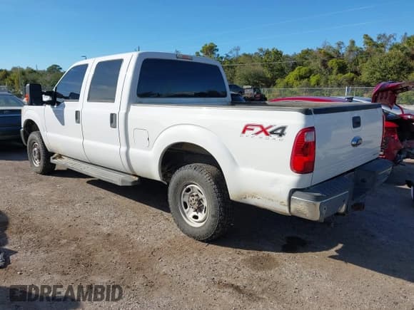 ✅ 2015 Ford F-250 XL • VIN: 1FT7W2B66FEA52450 • Lot: 43585783. Listed on IAAI with Not provided. Free auction sales archive from the USA and detailed vehicle history report at DreamBid. Image 3.