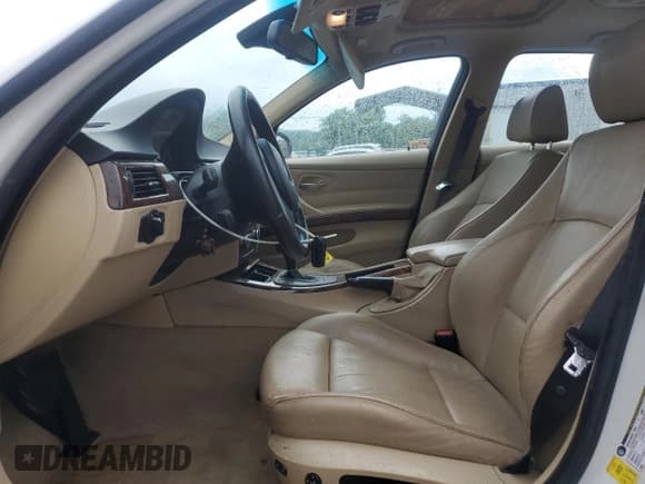 ✅ 2007 BMW 3 Series 328i • VIN: WBAVA335X7KX76319 • Lot: 57342215. Listed on Copart with 176,016 mi. Free auction sales archive from the USA and detailed vehicle history report at DreamBid. Image 7.