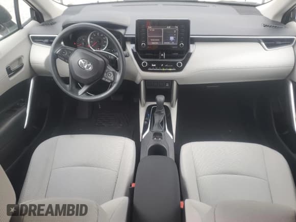 ✅ 2022 Toyota Corolla Cross L • VIN: 7MUAAAAG1NV021632 • Lot: 53156255. Listed on Copart with 11,808 mi. Free auction sales archive from the USA and detailed vehicle history report at DreamBid. Image 8.