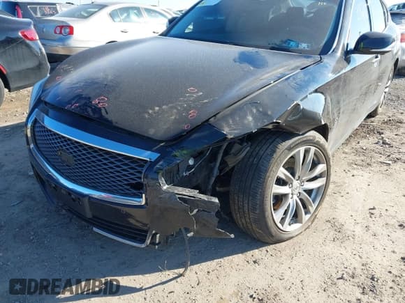 ✅ 2015 Infiniti Q70 • VIN: JN1BY1AR6FM560209 • Lot: 41703926. Wystawiony na IAAI z przebiegiem 117 503 mil. Bezpłatny archiwum sprzedaży aukcyjnych z USA i szczegółowy raport historii pojazdu na DreamBid. Zdjęcie 6.