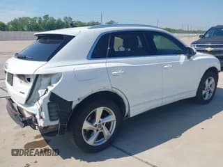 ✅ 2019 Audi Q3 Premium • VIN: WA1AECF39K1087851 • Lot: 43335227. Listed on IAAI with 91,649 mi. Free auction sales archive from the USA and detailed vehicle history report at DreamBid. Image 4.