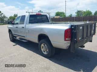 2006 Dodge 3500 SLT z VIN 3D7LX38C36G119406, wystawiony jako IAAI lot #42488961 z przebiegiem 235 739 mil mil oraz . Historia ofert i sprzedaży dostępna na DreamBid. Obrazek 3.
